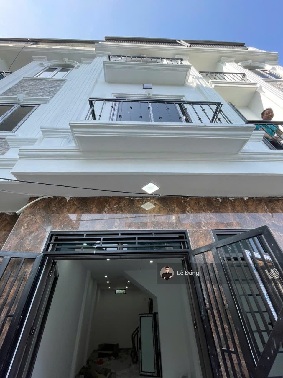 45m2-4T 2 thoáng. Ô tô đỗ gần. Mới cứng. 500m ra Đại Lộ. 200m đủ trường chợ. Thuận tiện đi lại