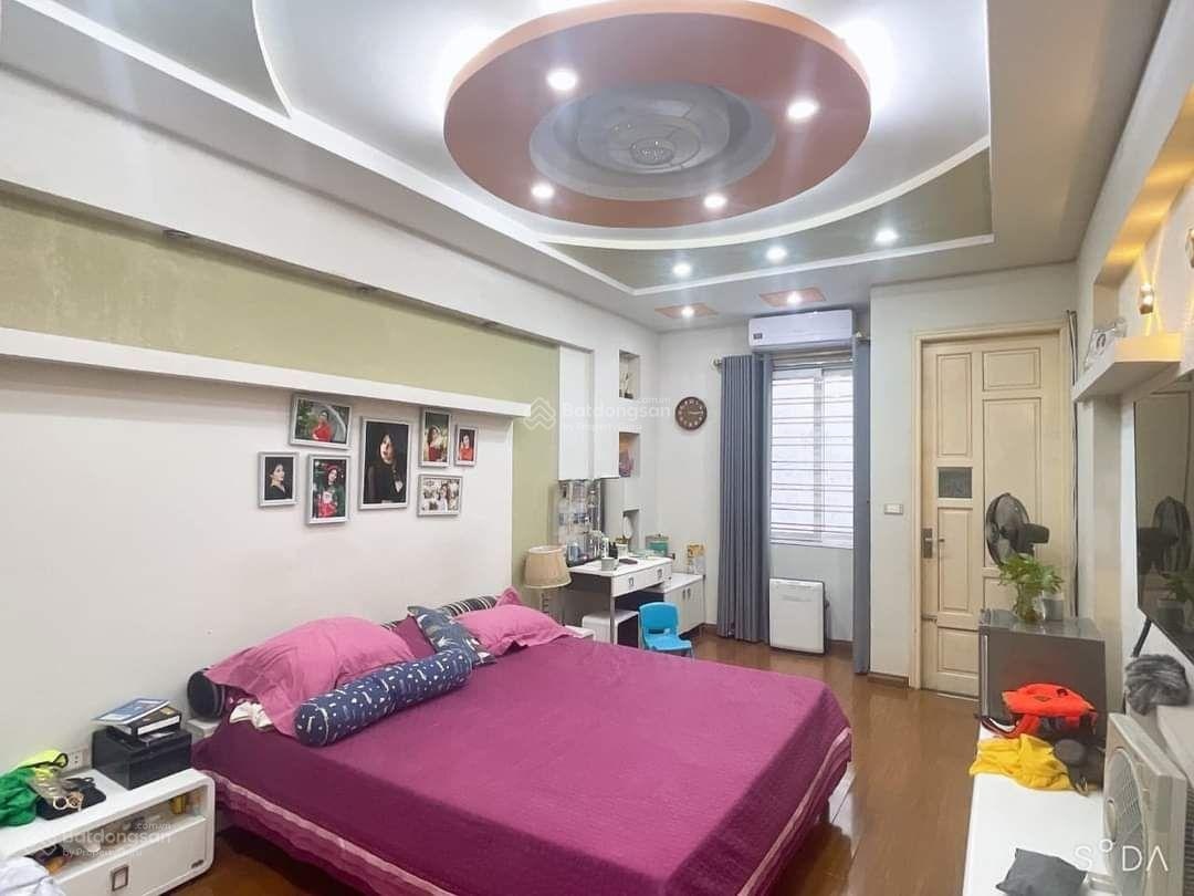 Bán nhà 4 tầng dân xây, 04 ngủ rộng rãi, vừa ở vừa cho thuê, ngay gần lăng bác.