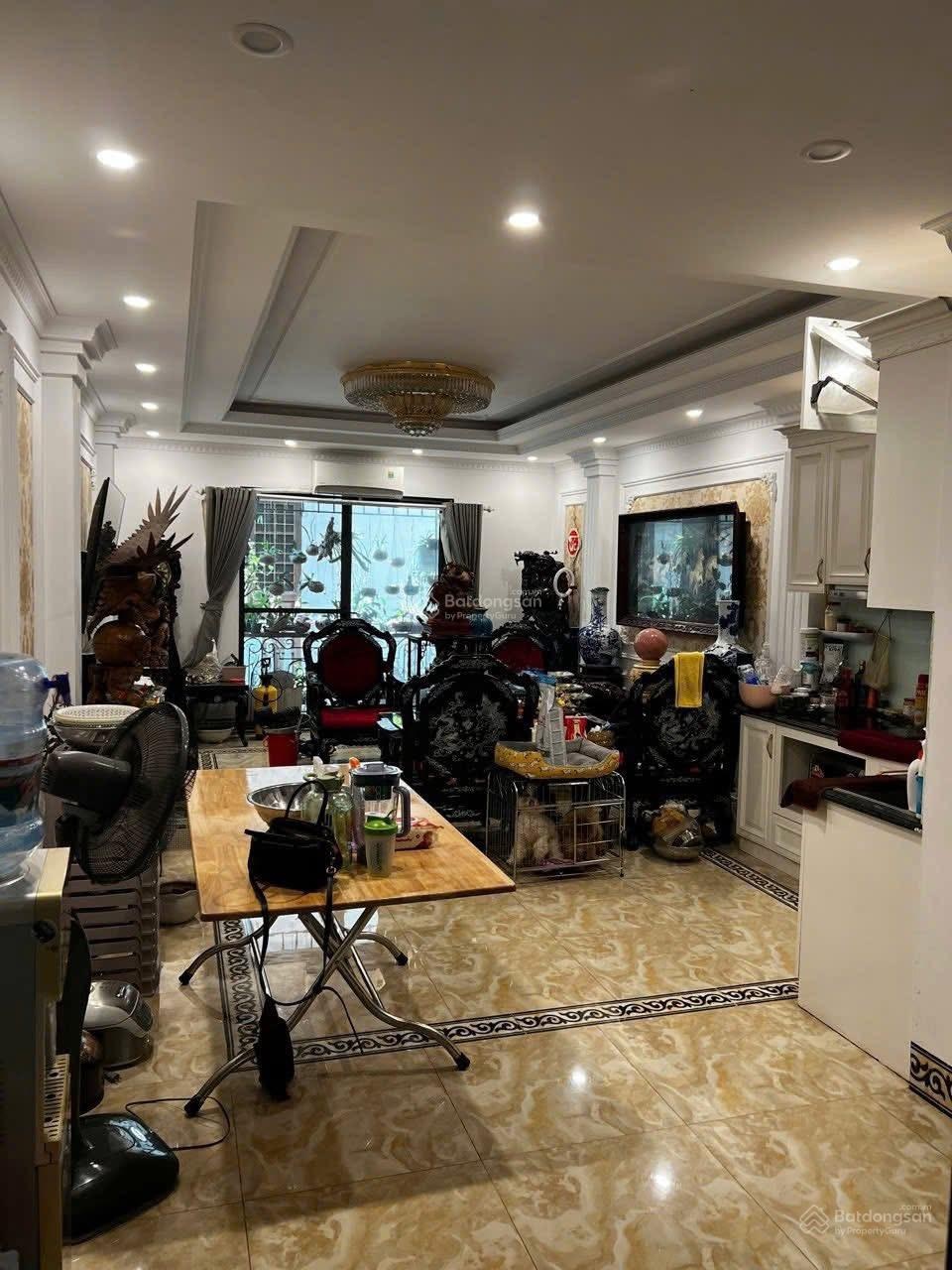 Bán nhà mặt phố Phan Kế Bính 120m2, lô góc, mặt tiền 12m, có 70 tỷ, kinh doanh vô đối