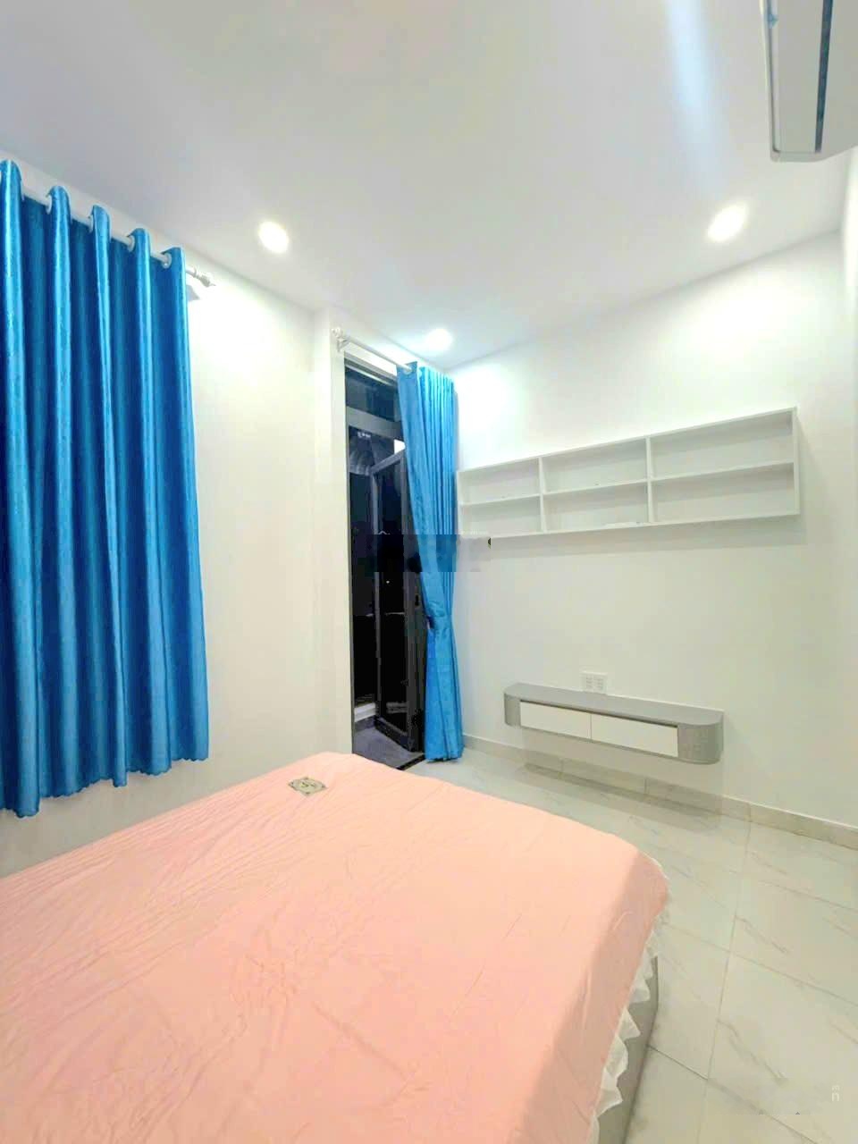 Bán nhà xe hơi tới gần nhà - bao đẹp