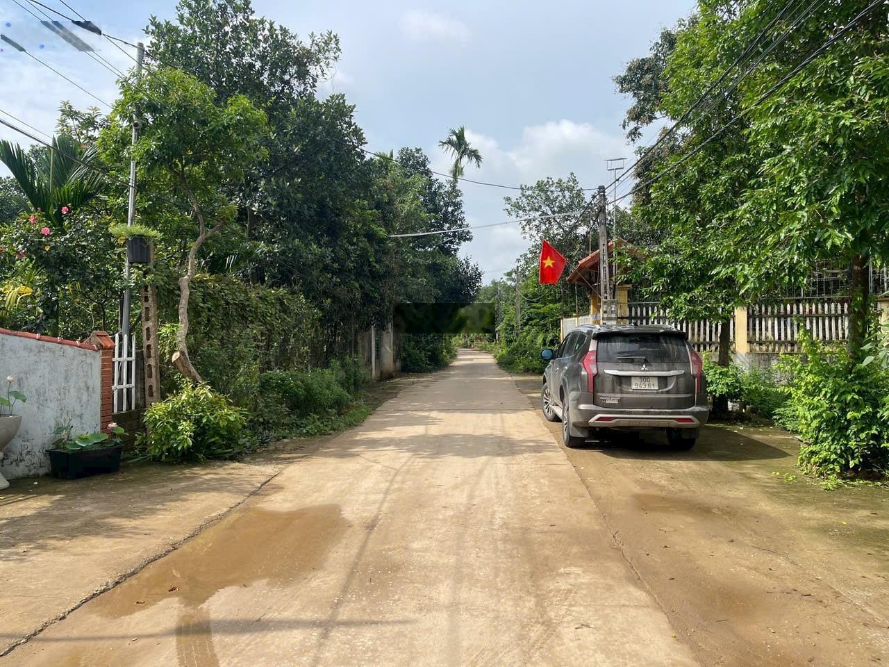 Lô góc sổ đỏ hà nội sát vd 5 gần 3 đh 2 mặt tiền chỉ 1,7 tỷ!