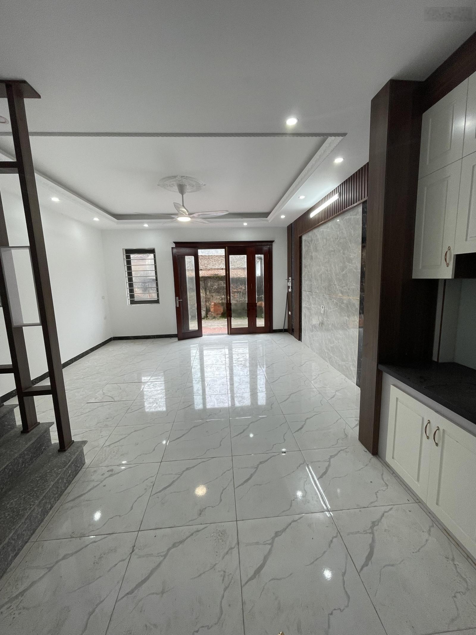 Bán nhà 32m2 giá 3tỷ600 ô tô lùi cửa sổ đỏ chuẩn gần quốc lộ 21b khu tiện ích chợ trường nhà 3 ngủ