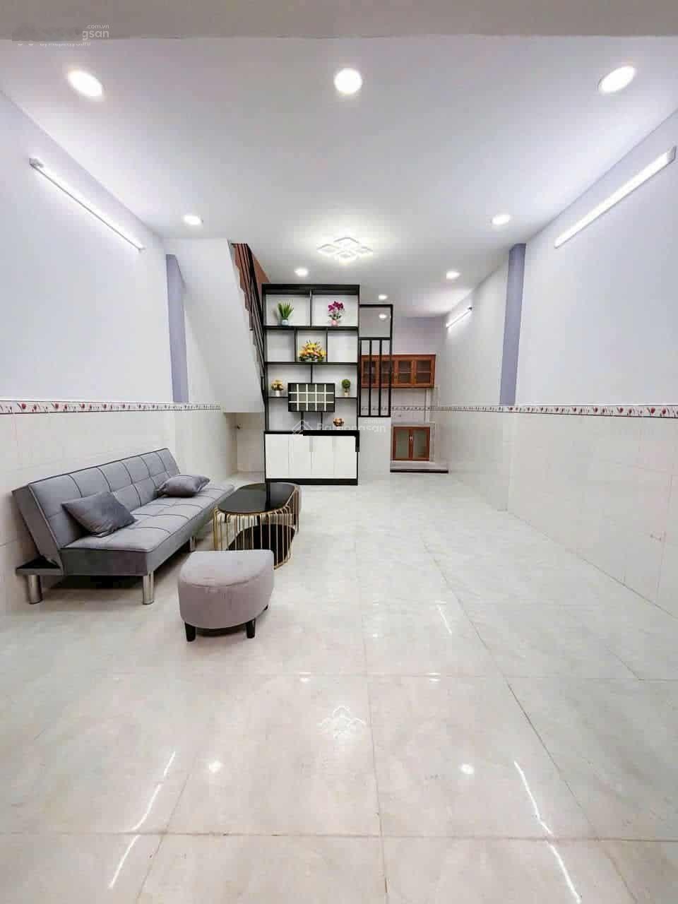 Nhà đẹp khu Bình Chính vị trí thuận tiện, nhà chưa hoàn công, dọn vào ở ngay.