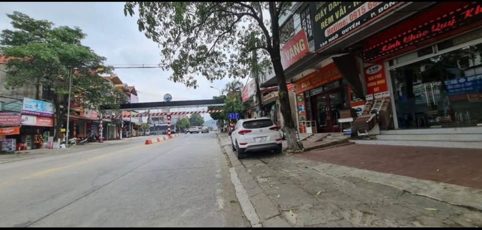 Bán nhà mặt phố Ngô Quyền - Lạng Sơn, mặt tiền 13m, 890m2, vị trí đẹp nhất thành phố, tha hồ kinh doanh