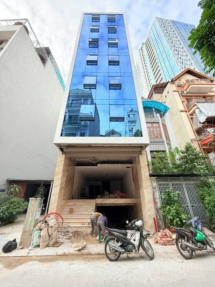 Bán tòa building 9 tầng cao cấp trung tâm Hồ Tây, diện tích 115m2, mặt tiền 6m, xây mới có hầm