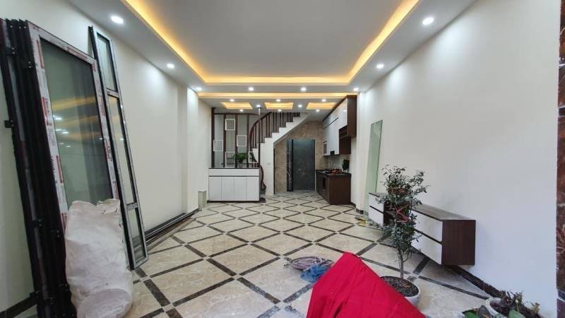 Bán nhà Minh Khai 50m2, 5 tầng, giá hơn 8 tỷ