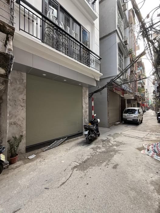 Bán nhà Bộ Công an cấp, ô tô đỗ cửa, gần hồ Đầm Hồng, giá chỉ 7.8 tỷ