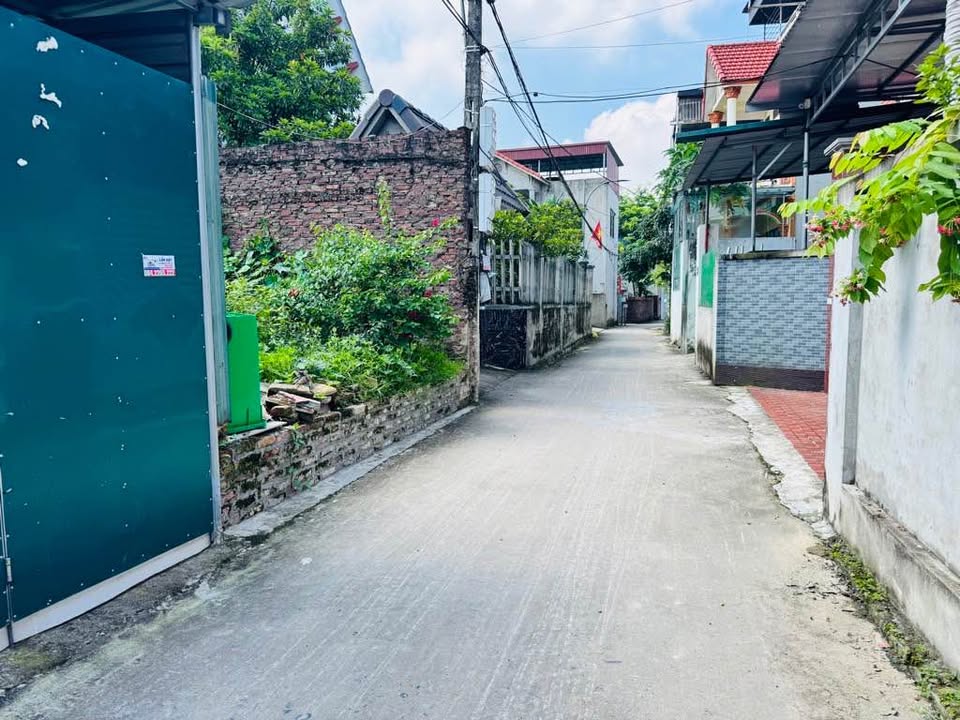 Bán đất thổ cư 60m2 thôn Đông Lai, Sóc Sơn gần sân bay Nội Bài, ô tô tránh