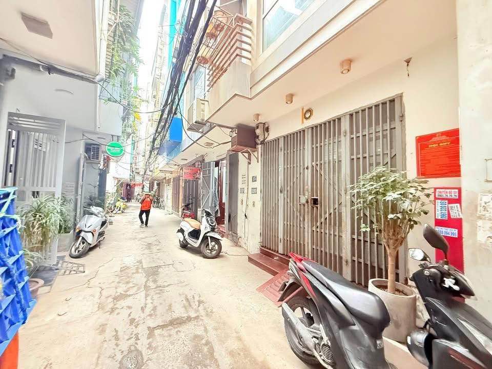 Bán nhà đẹp 5 tầng, 53m2, mặt tiền 4m tại Dương Quảng Hàm - Giá 13.8 tỷ