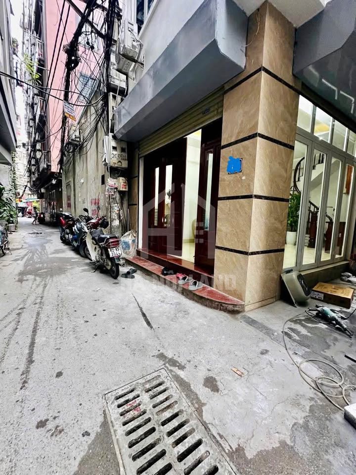 Siêu phẩm nhà lô góc 5 tầng mới tinh tại Mỹ Đình, Hà Nội, sẵn sàng làm rung chuyển thị trường bất động sản