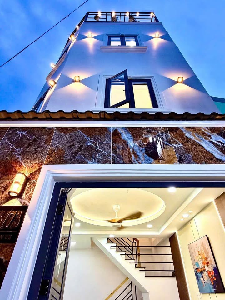 Siêu phẩm nhà phố Phan Văn Trị, Phường 11, Bình Thạnh đã chính thức lộ diện