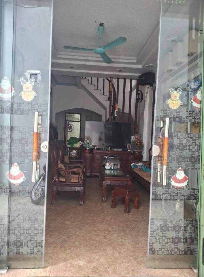 Nhà góc 2 thoáng, 3 phòng ngủ, 45m2, Hùng Vương, Nam Định, giá 2,15 tỷ