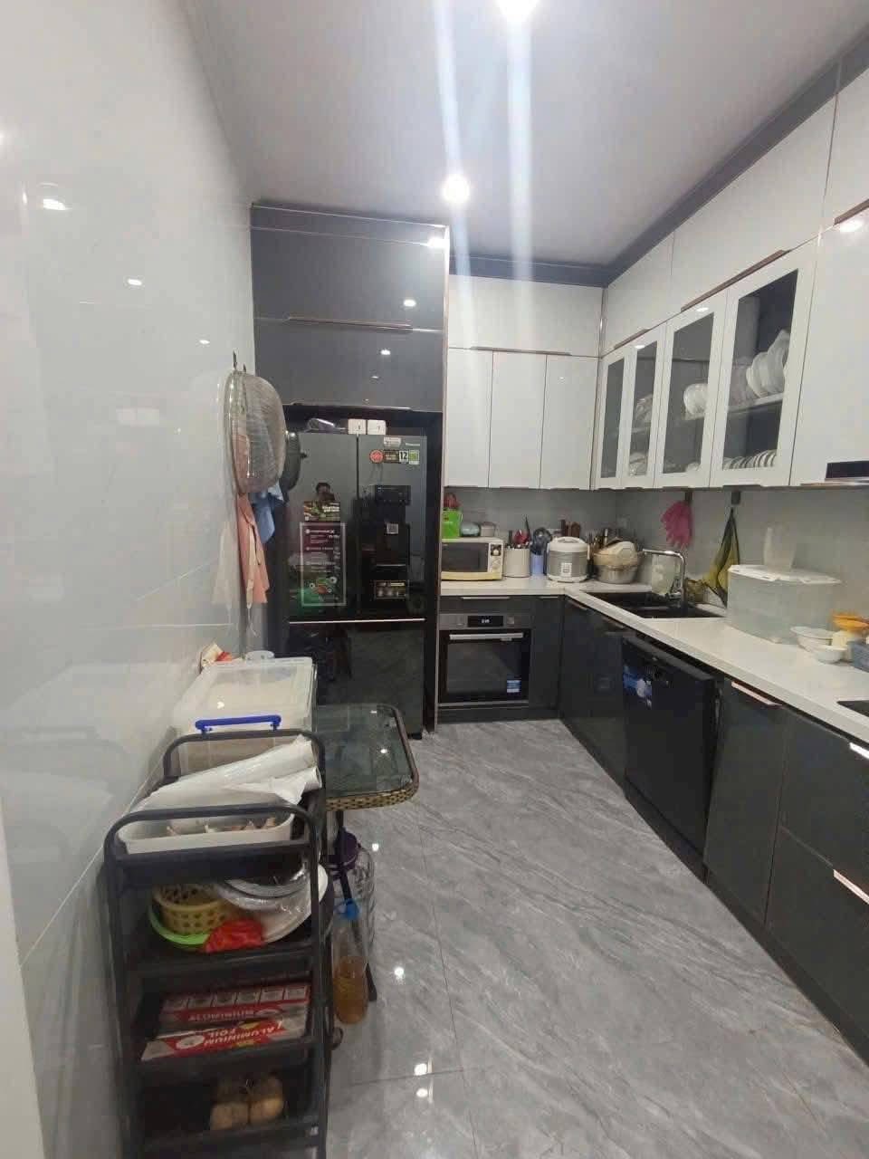 Bán nhà 3 tầng gần công viên Hoàng Hoa Thám, phường Bắc Giang