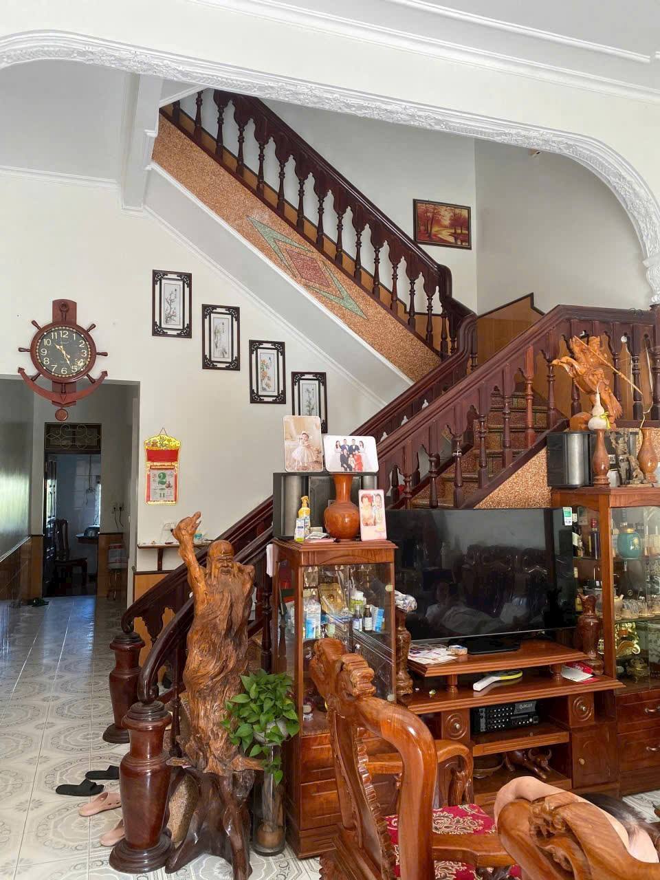 Bán nhà 3 tầng mặt đường Trần Hưng Đạo, phường Lương Văn Tri, Lạng Sơn, 78.9m² - Giá 3,9x tỷ