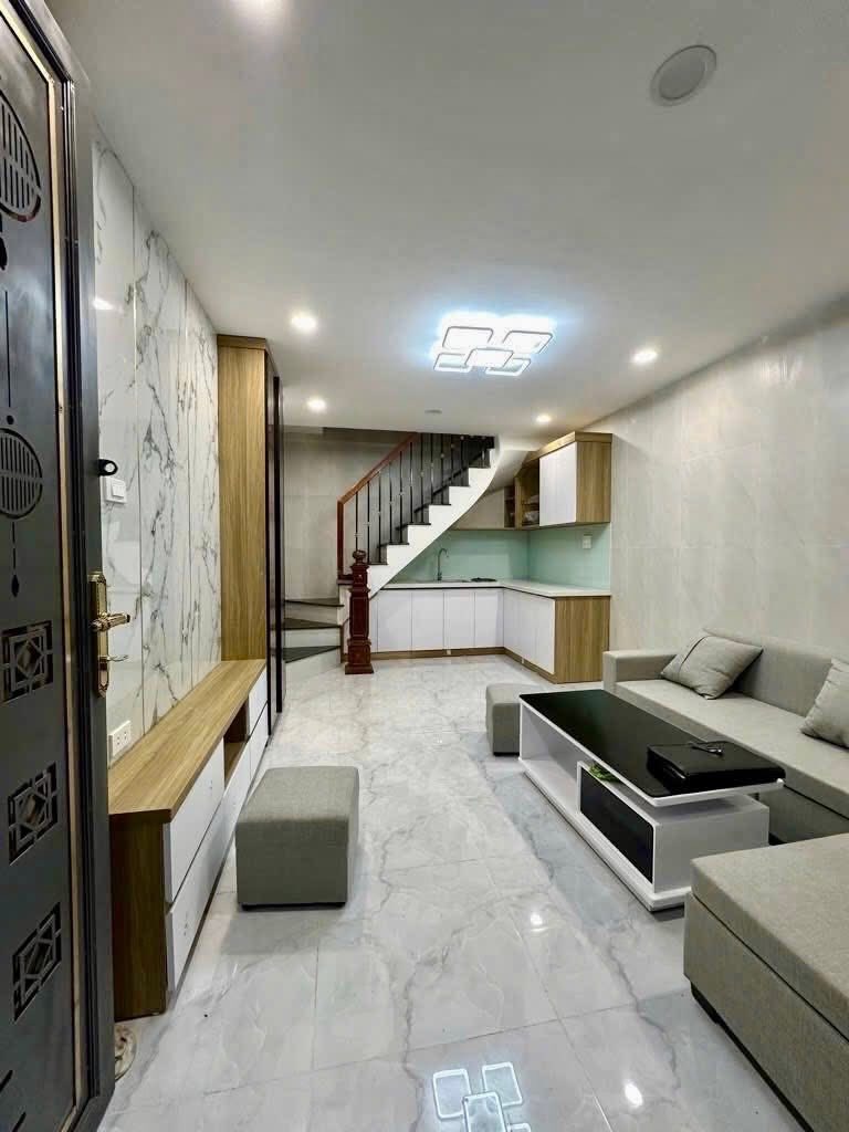 Nhà 2 tầng Dương Đình Hội, 70m2, chưa tới 6 tỷ, gần mặt tiền Đỗ Xuân Hợp