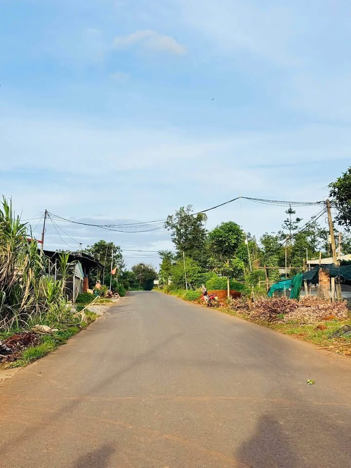 Bán lô đất mặt tiền Y Wang nối dài, phường Ea Kao, đường nhựa thông, ô tô tránh