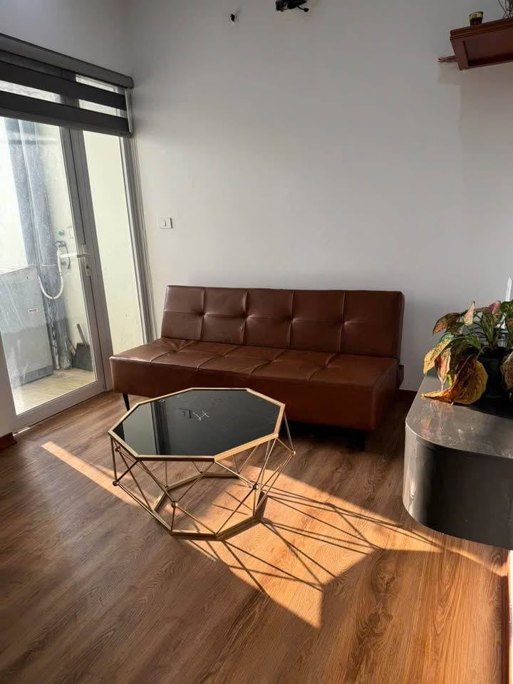 Cho thuê chung cư Vũ Phúc, full đồ, vào ở ngay, giá chỉ 5 triệu