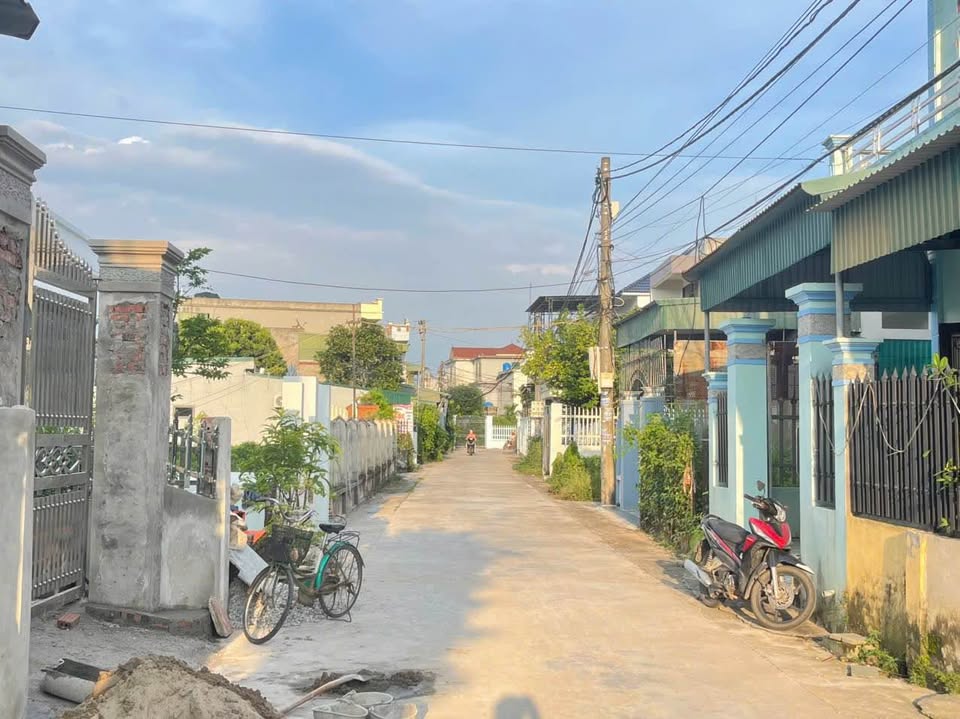 Bán mảnh đất trung tâm Thái Bình, ngõ ô tô rộng 4m, mặt tiền vuông vắn 4.18m