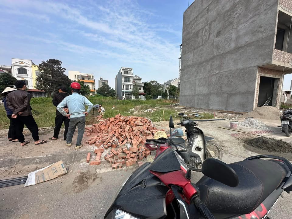 Bán lô góc tái định cư Anh Dũng 5, Dương Kinh, diện tích 74,5m2, 2 mặt thoáng