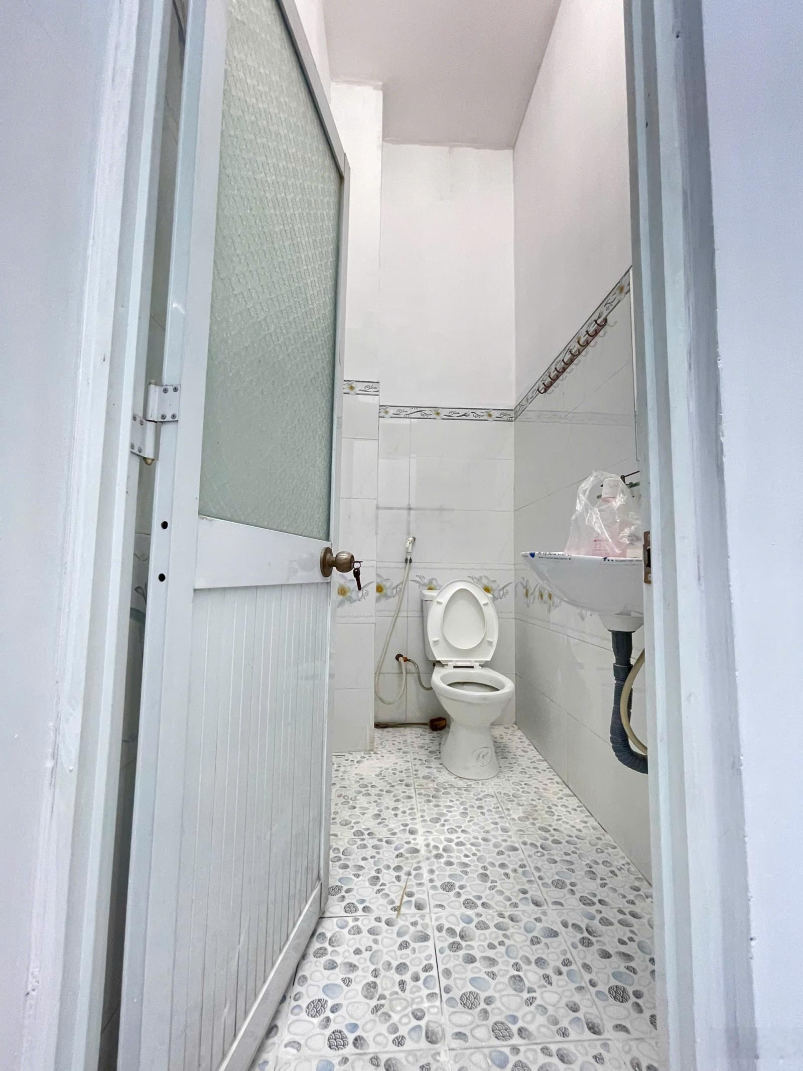 Nhà chính chủ Hóc Môn sổ riêng giá dưới 1ty