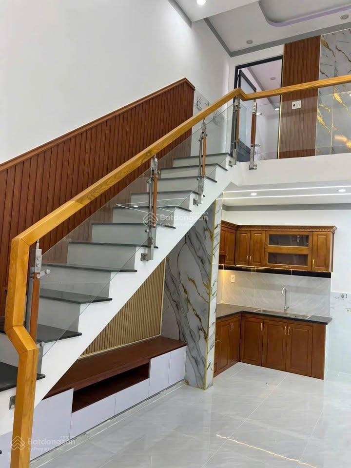 Nhà Mới, Tỉnh Lộ 10, SHR, HXH, Giá chỉ 1 tỷ 850 bớt lộc