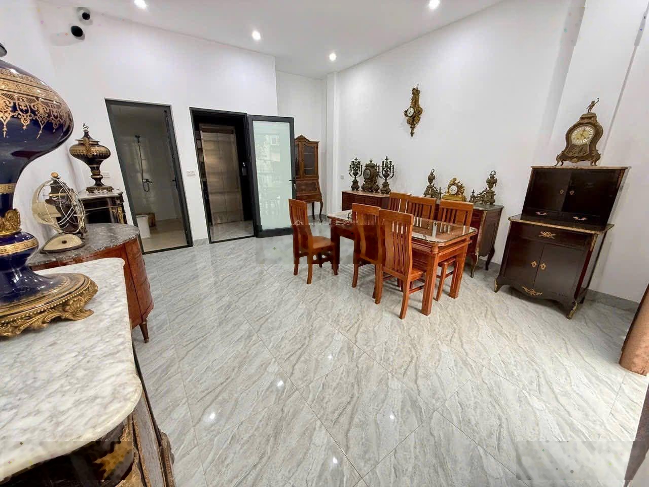 Thang máy, nhà mới, 3 gác đỗ cửa, 40m ra phố, 3 thoáng ở luôn, giá tốt nhất Ba Đình, 48m2*6T