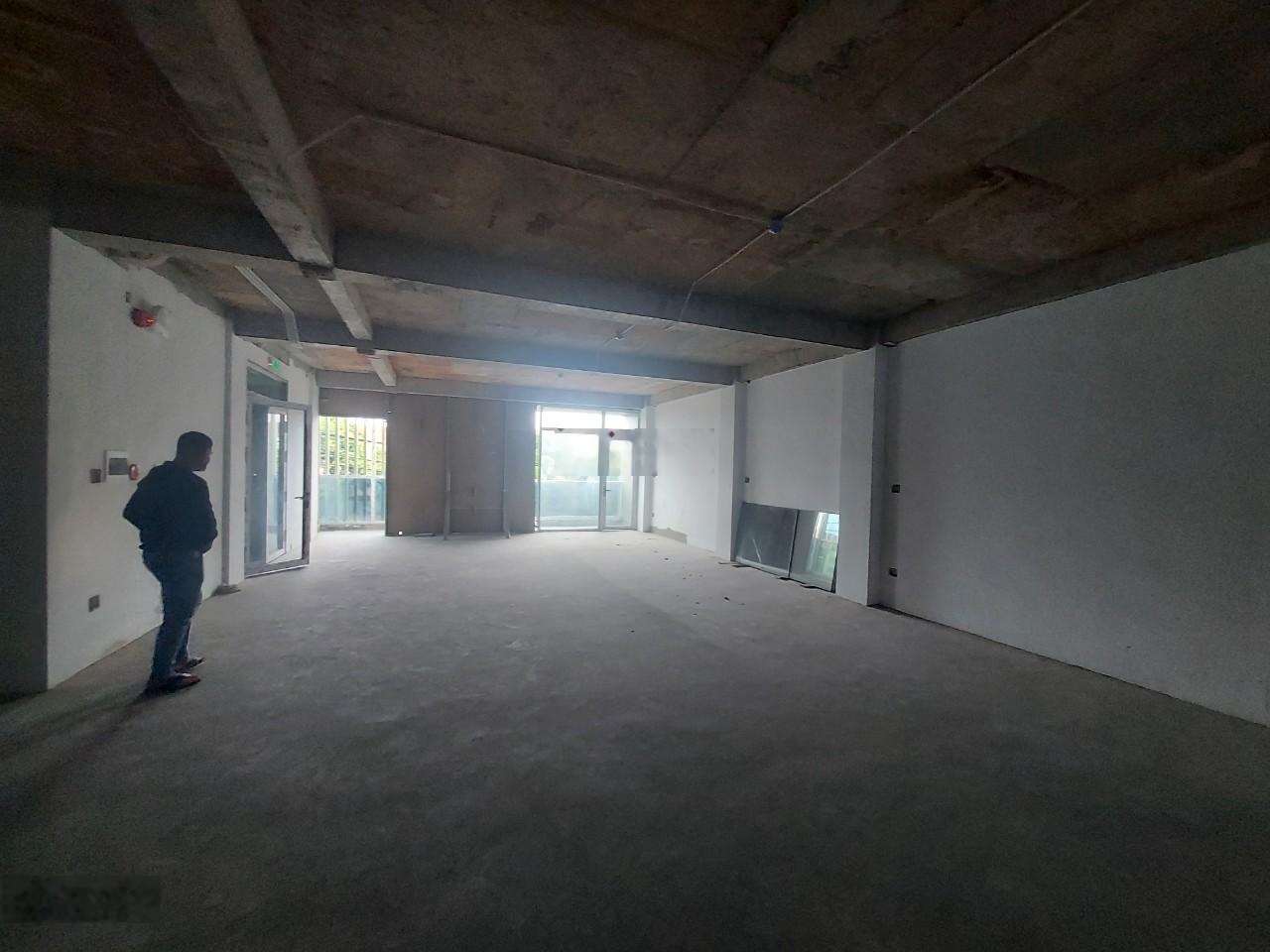 Gấp! Cho thuê gấp nhà mặt tiền Đường Lý Thường Kiệt Quận 10