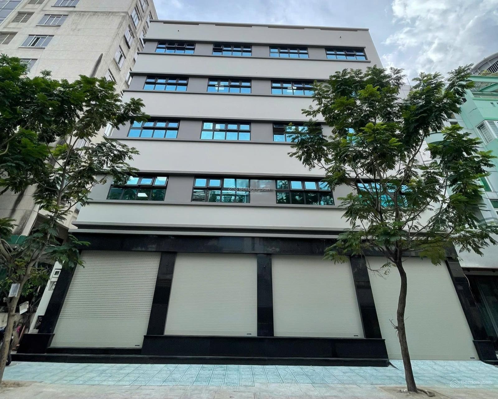 Tòa nhà mới 100%. Ngay ngã ba đường 7A & đường 51 Thành Thái. Số 7a/47 Thành Thái phường 14 quận 10