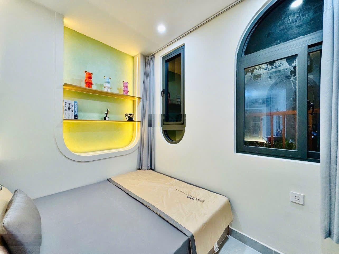 Bán gấp xuất cảnh - Nhà 2 tầng XVNT, gần Hàng Xanh - 3.68 tỷ