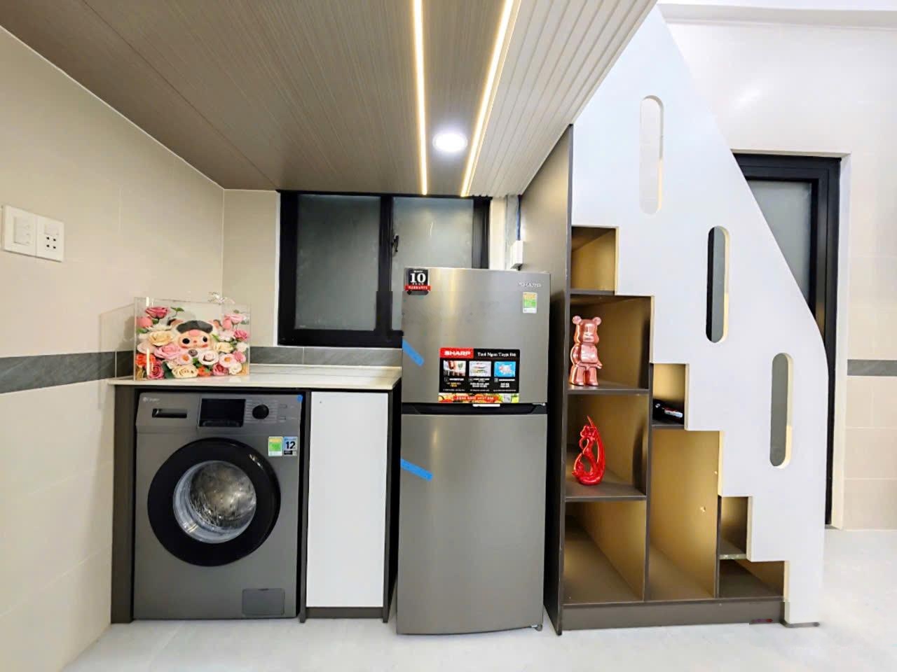 Hệ thống mới dạng Duplex mới 100% - full nội thất, máy giặt riêng tại Phú Nhuận