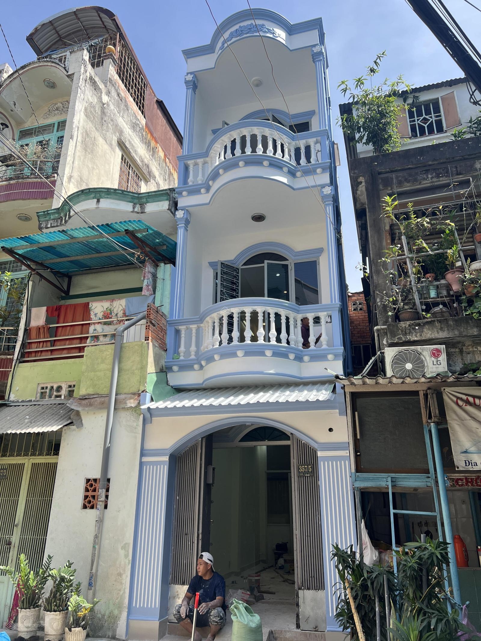 Cho thuê nhà nguyên căn 357/5 Cách Mạng Tháng Tám, 120m2 view đẹp uy tín