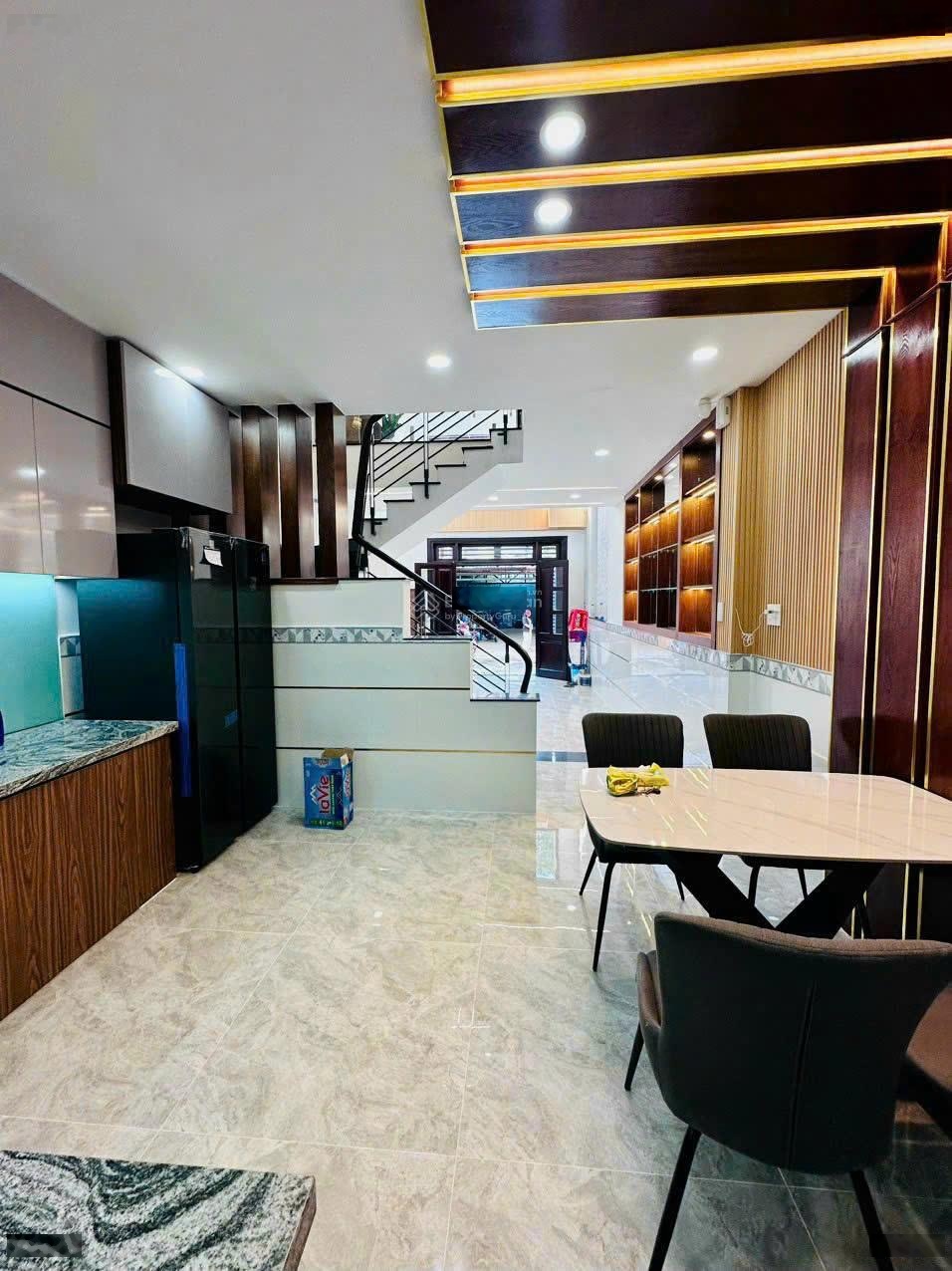 Chính chủ đường Số 40 Tân Phong Q7 sổ hồng đường 8m KDC Liền kề Phú Mỹ Hưng Him Lam