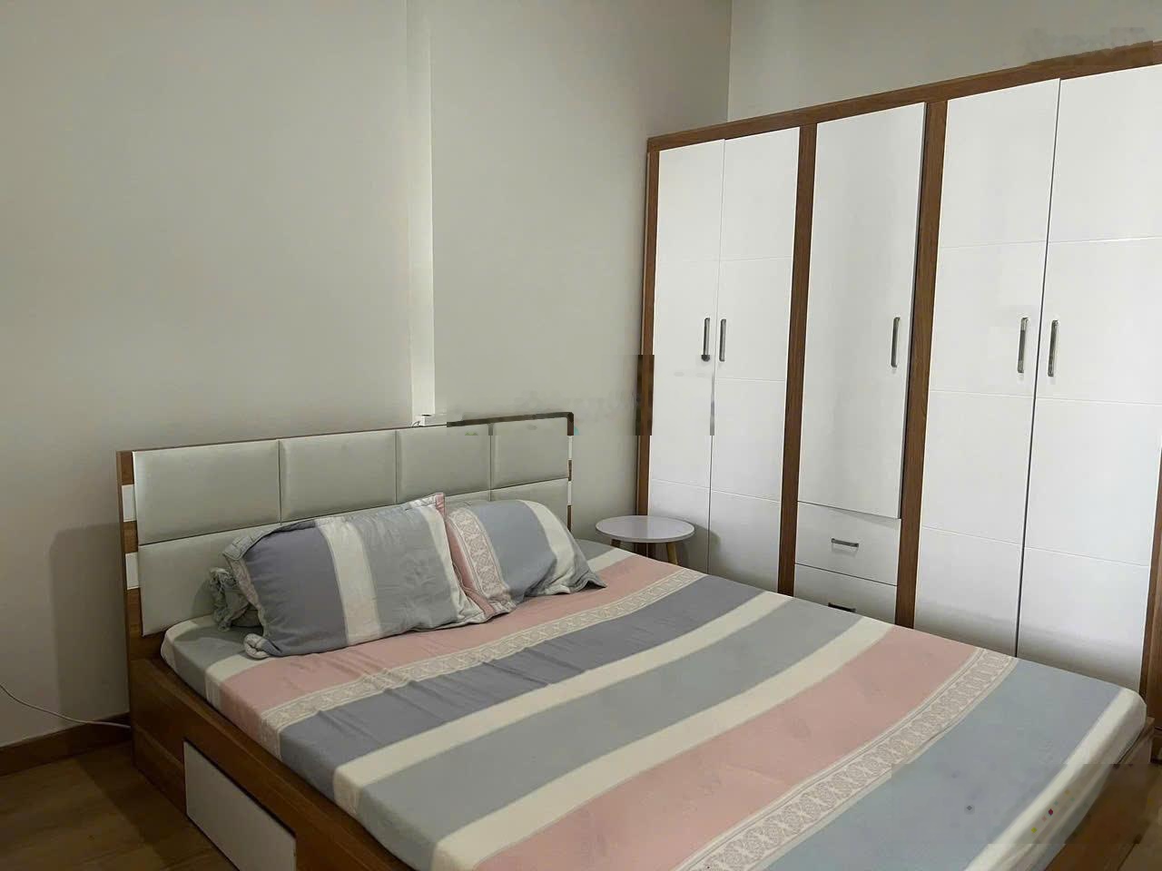 Chung cư Thế Kỷ 2, Ung Văn Khiêm, BT: 40m2, 1 phòng ngủ, full nội thất, 6tr5/th