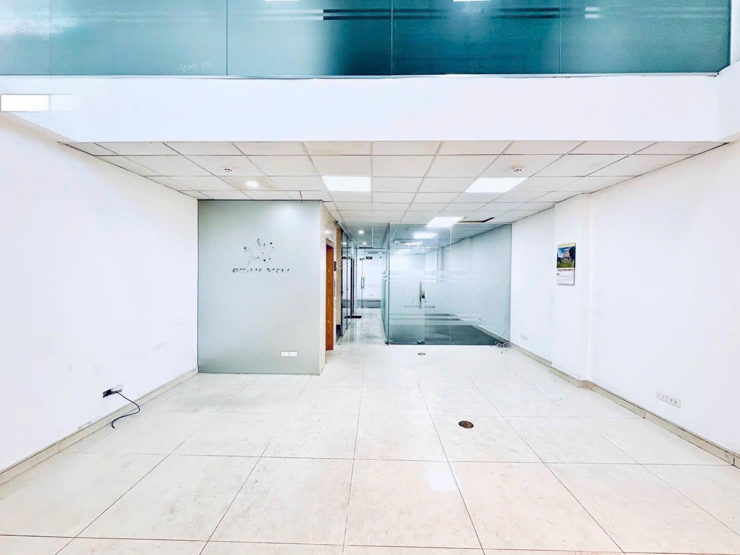 Tòa Nhà Đẹp Mặt Tiền Hòa Hưng Cho Thuê 6 Tầng + Hầm, Chuẩn Văn Phòng Bàn Giao Liền