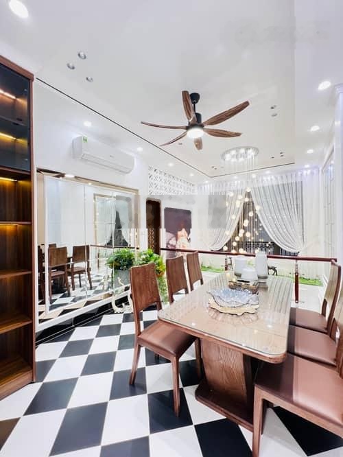 Chạm đỉnh sang trọng, giữ tiền siêu tốt, nhà Ngọc Khánh 52M x 6T thang máy.