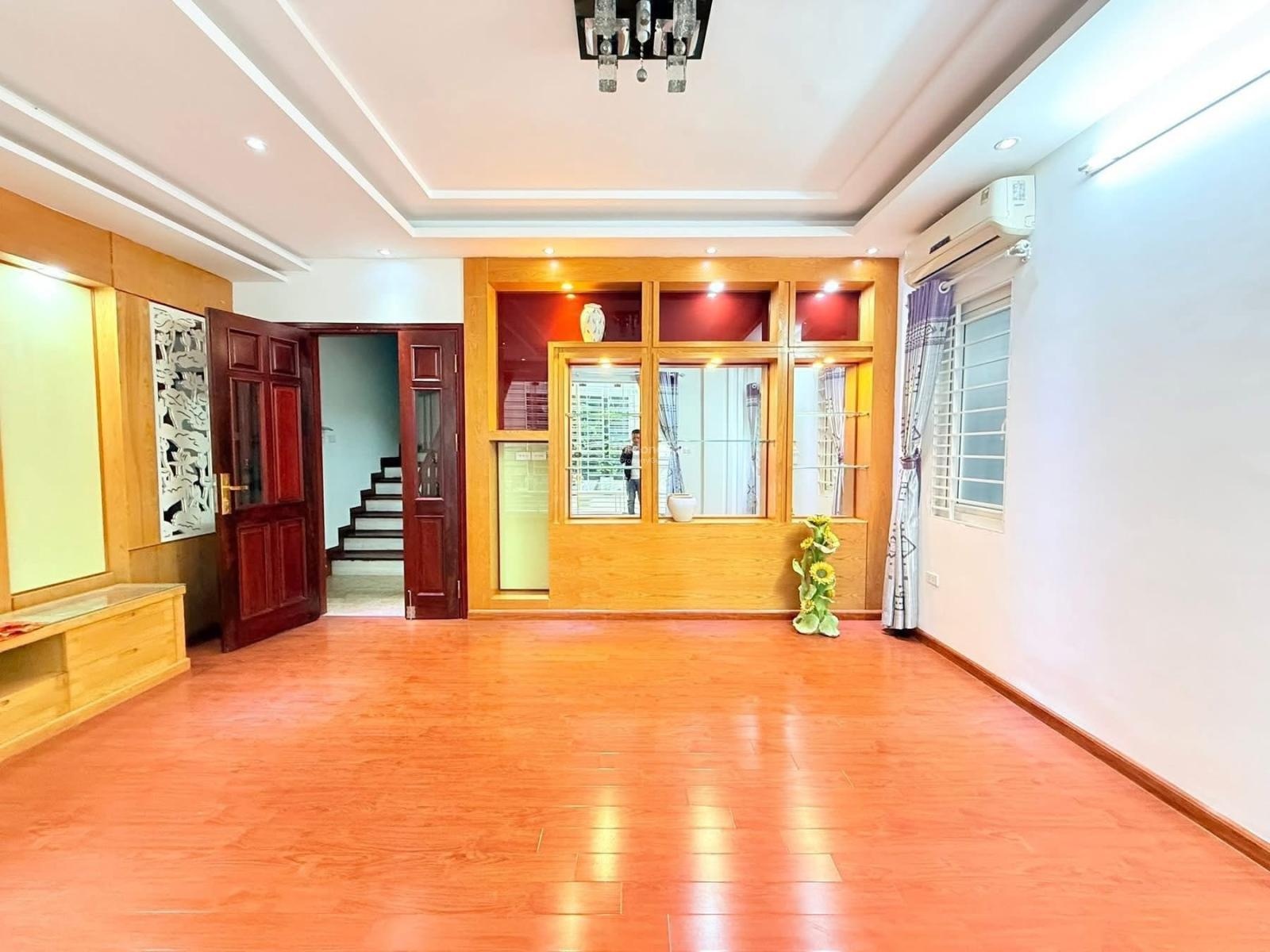 Bán nhà Đội Cấn-Dt43-52m2x5T-Phân lô-ô tô đỗ cửa-kinh doanh-Lô góc-Giá 14.5 tỷ