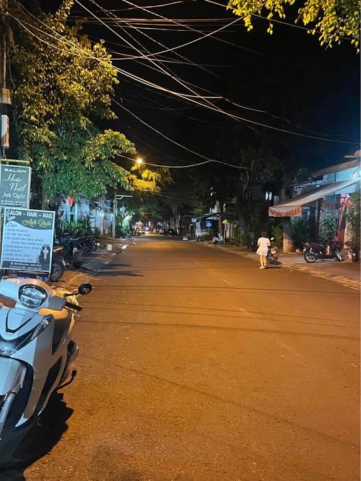 Bán đất ngay trung tâm phố Đống Đa, Kon Tum, khu vực dân trí cao, giao thông thuận lợi