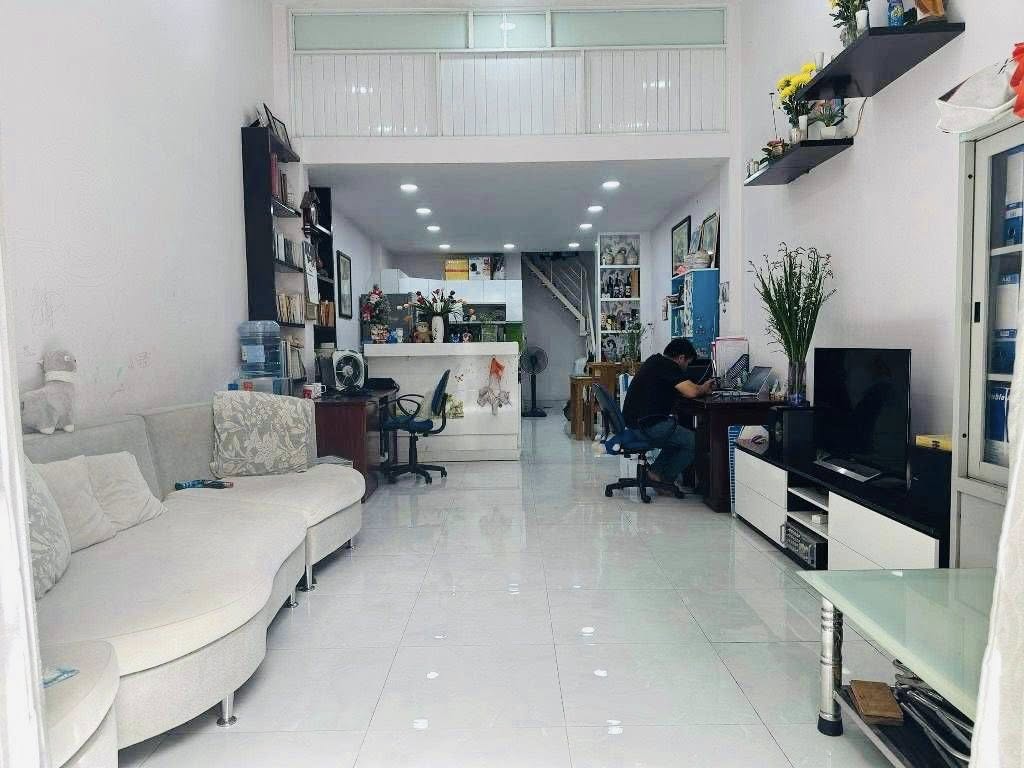 Bán nhà 2 tầng mới đẹp, 60m2, khu ẩm thực Bình Thạnh, gần Bà Chiểu, giá nhỉnh 5 tỷ
