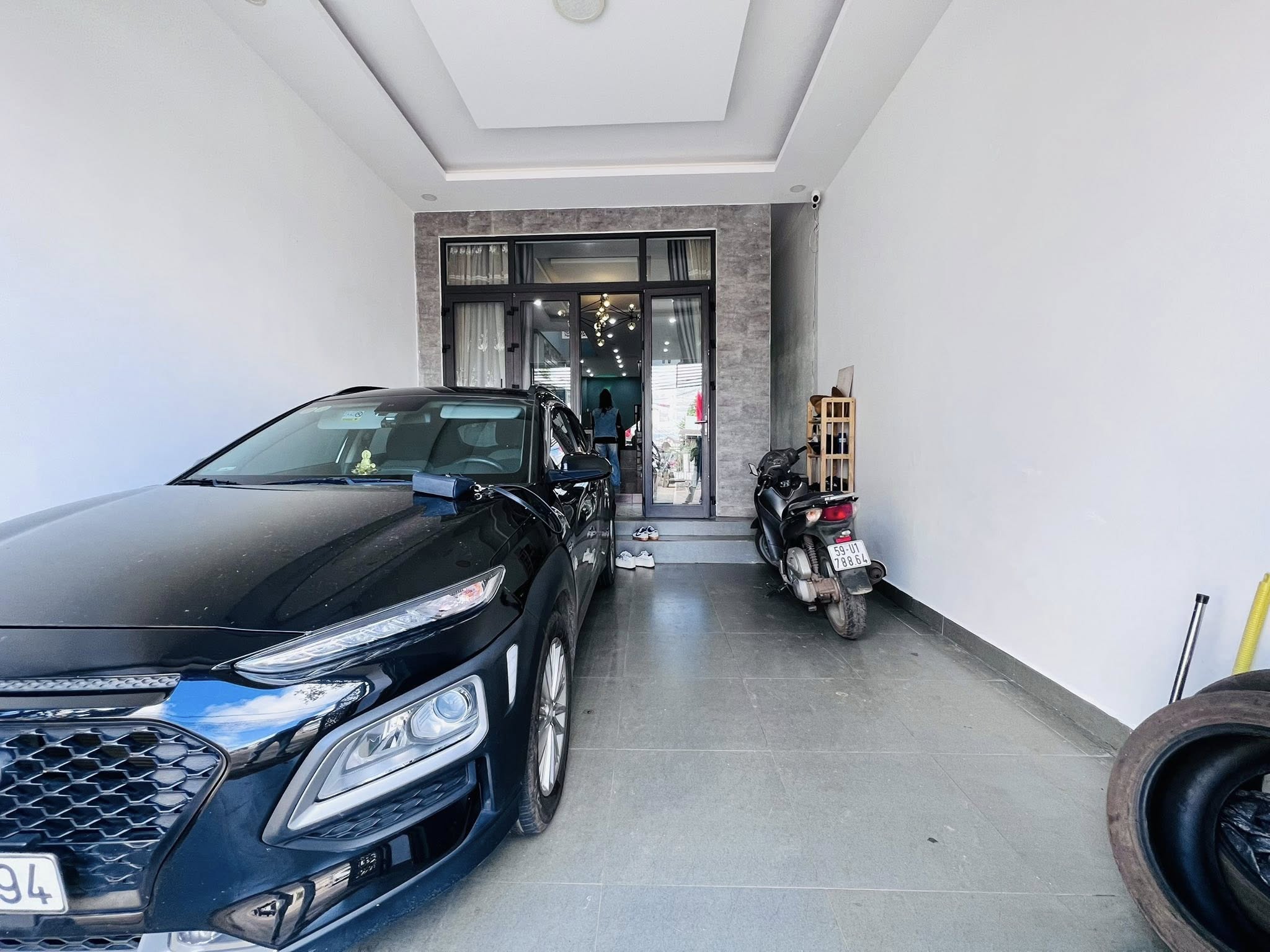 Tặng toàn bộ nội thất xịn xò nhà 1 trệt 1 lầu 3 ngủ, ô tô đỗ cửa chỉ 3,5 tỷ