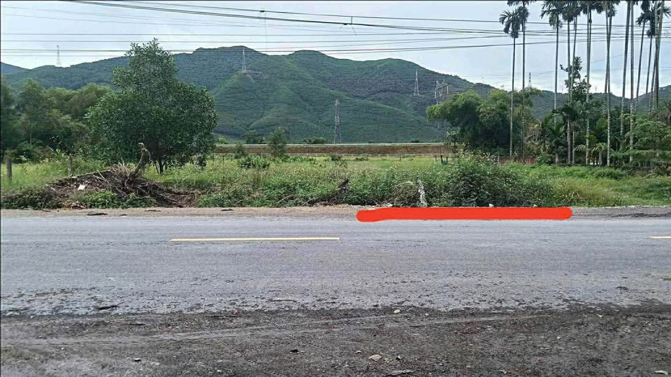 Bán đất mặt tiền Tỉnh lộ 11B, phường Phong Điền, Huế, kinh doanh bùng nổ, sổ hồng trao tay, giá chỉ 590 triệu