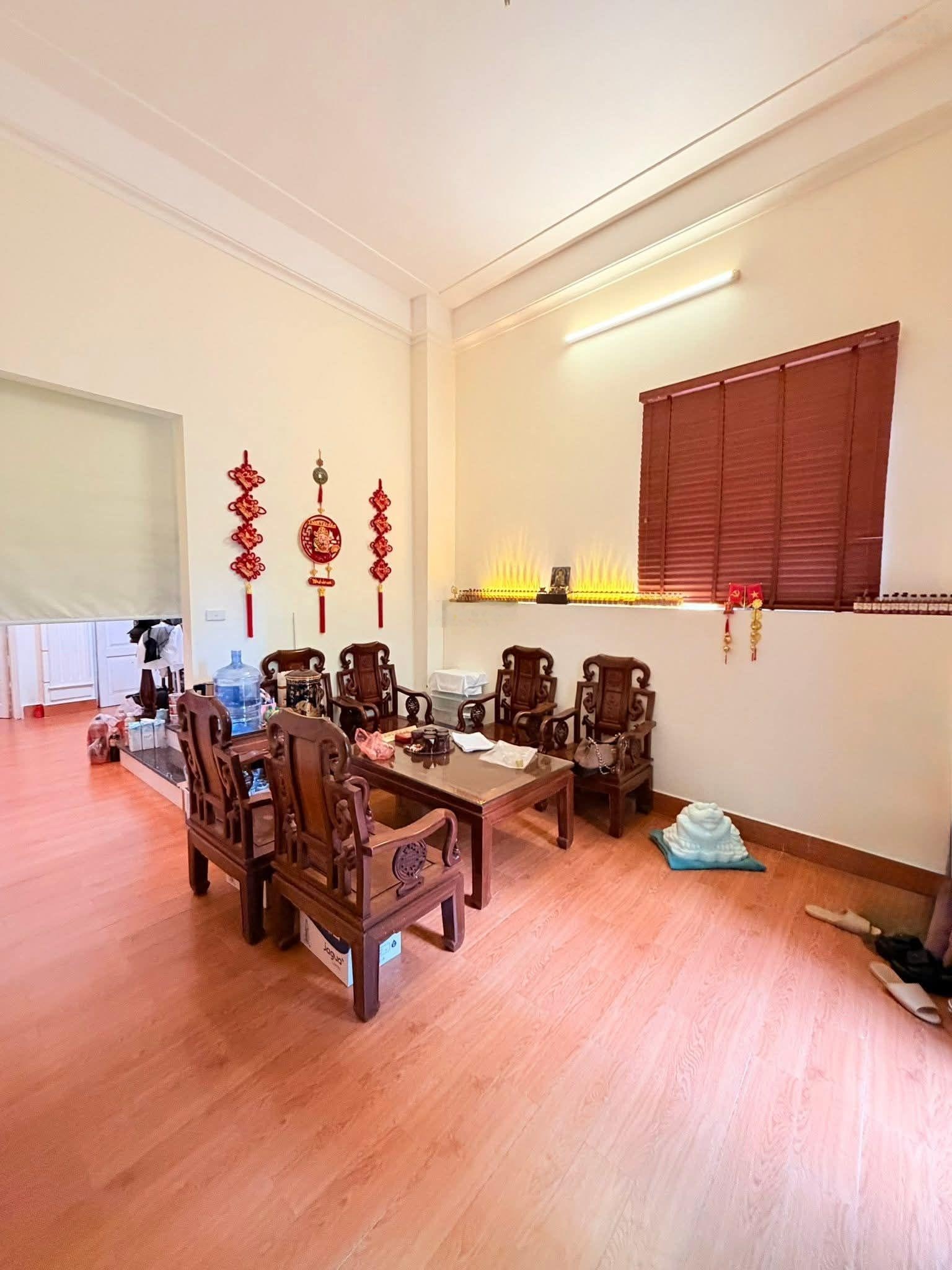 Bán Nhà mặt ngõ rộng, phố Giang Văn Minh, Ba Đình, Hà Nội, DT 120 m2, MT 6m, 3 tầng, 25 tỷ