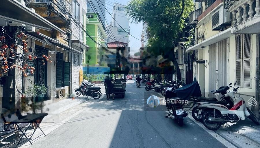 Hot - Bán gấp nhà phố cổ Ba Đình, bán nhà mặt phố Phan Huy Ích - 220m2 x 2t, giá bán đất + mt 6,5m