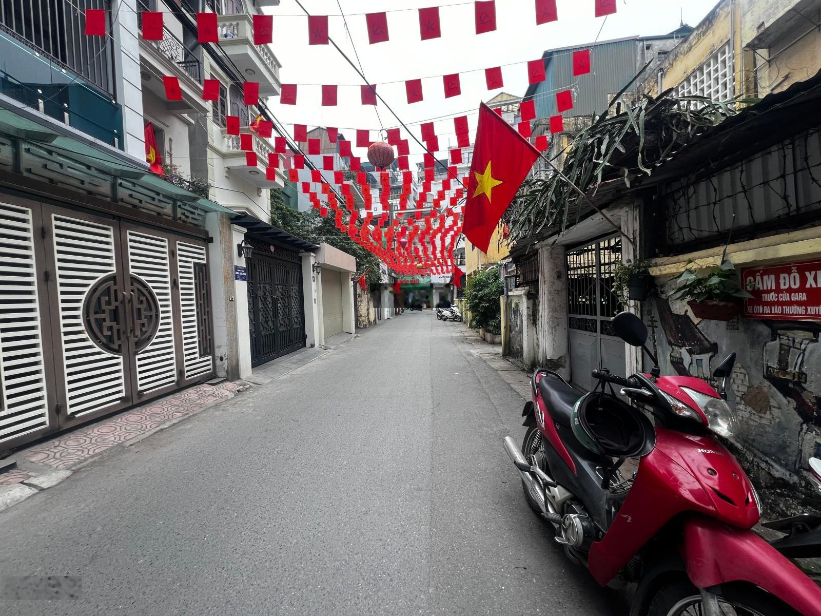 Bán nhà siêu phẩm vạn bảo - ngõ ô tô - kinh doanh vô đối - thang máy vèo vèo