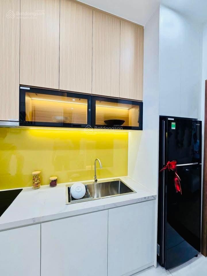 Bán căn 2pn. Gần chợ Bình Chánh 50m2 giá 2 tỷ. Gần kvn Vĩnh Lộc. Lh : 0901425283 Oanh