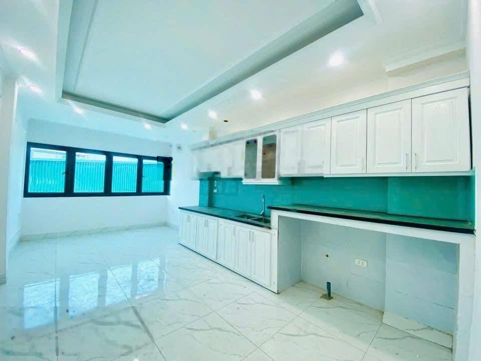 Mặt Phố Phúc Xá - Mặt Tiền 5m - Kinh Doanh Đỉnh - Oto Dừng Đỗ Ngày Đêm - 1P Vào Trung Tâm Hoàn Kiếm