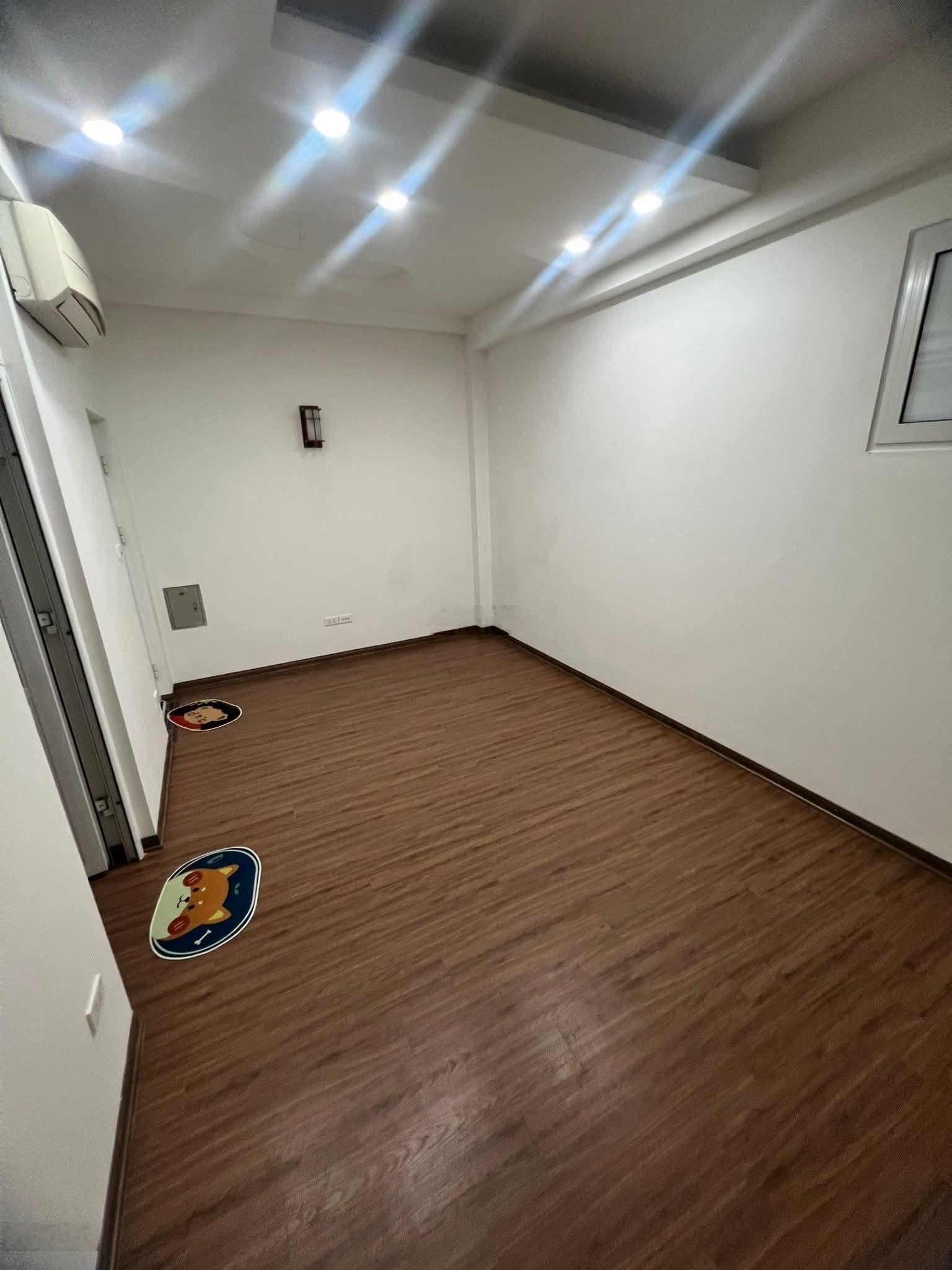 Bán nhà giang văn minh - 5t - 46m2 - 12,5 tỷ(tl - oto - trung tâm quận ba đình - ngõ thông tứ tung