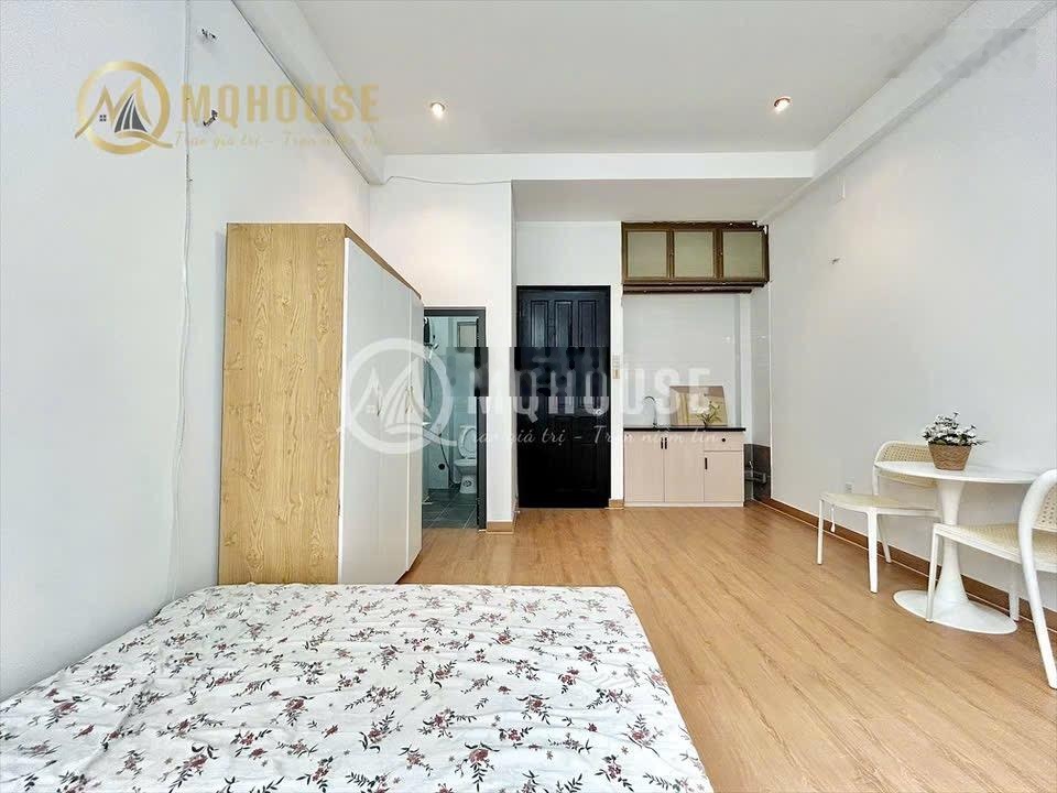 Căn studio mới ngay khu phố ẩm thực phan xích long mới 100%