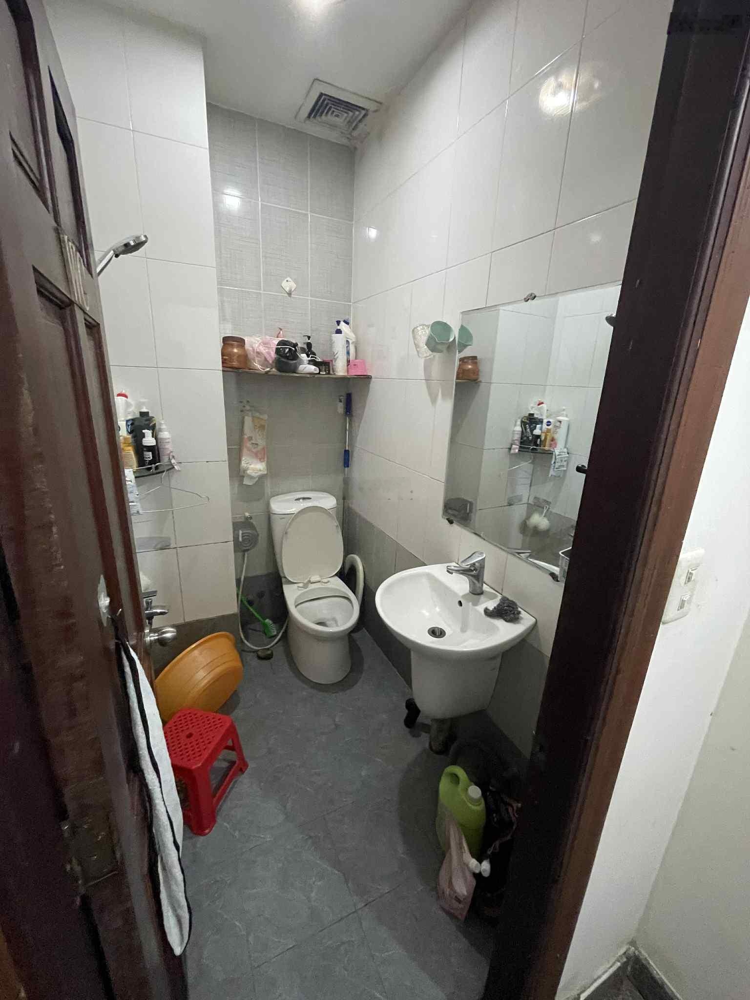 Chính chủ cho thuê phòng studio rộng 35m2 ngay chợ Phú Nhuận, gần Cầu Kiệu, hẻm thông cầu Công Lý