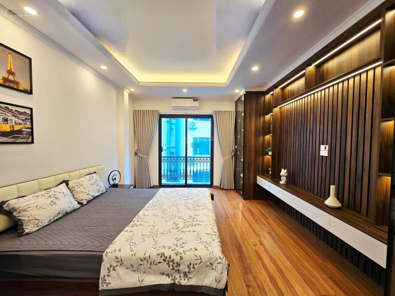 HOT! Liễu Giai, ngõ nông, ba gác qua nhà, 15m ra ô tô, full NT, thang máy nhập khấu, 45m2*6T