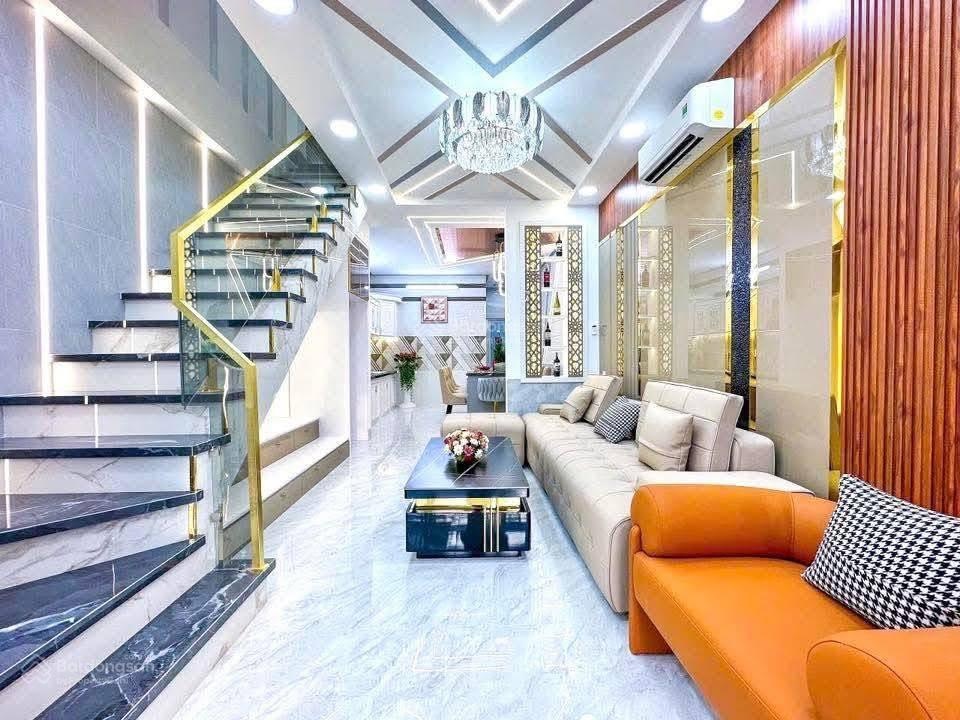 Bán nhà (5x17,72m)88m2 gần bệnh viện sát bên chợ Bình Chánh đang cho thuê 18 triệu giá 750 triệu